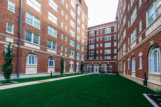 Residences at Forest Park in St. Louis, MO - Building Photo - Building Photo