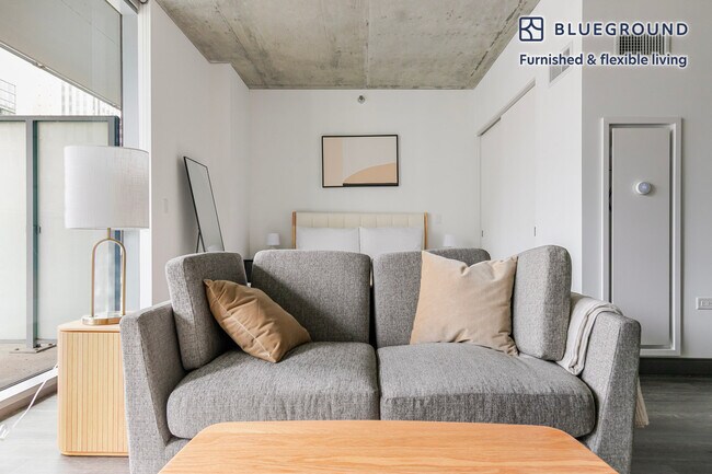 60 E Randolph St in Chicago, IL - Building Photo - Building Photo