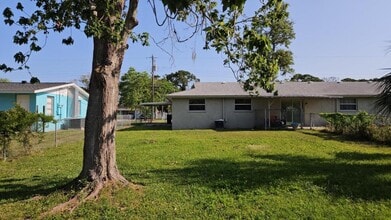 914 67th Ave W in Bradenton, FL - Building Photo - Building Photo