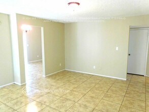 6014 S 41st Pl in Phoenix, AZ - Foto de edificio - Building Photo