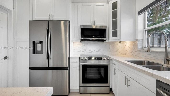 4991 SW 135th Ave in Miramar, FL - Building Photo - Building Photo