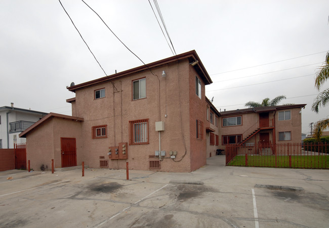 9520 S Western Ave in Los Angeles, CA - Building Photo - Building Photo