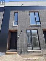 40 Everett Cmn in St Catharines, ON - Building Photo