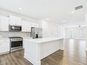 217 Vista Ln in Woodstock, GA - Building Photo - Building Photo