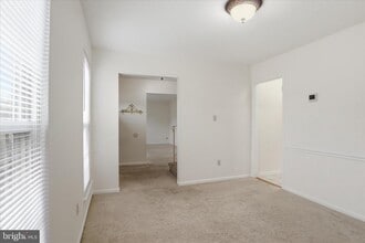 5516 Dunsmore Rd in Alexandria, VA - Building Photo - Building Photo