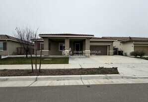 681 Bacarra St in Lathrop, CA - Building Photo