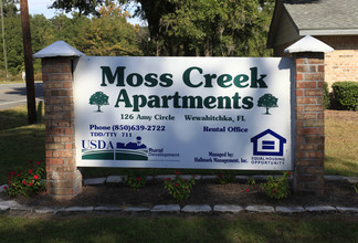 Moss Creek Apartments in Wewahitchka, FL - Foto de edificio - Building Photo