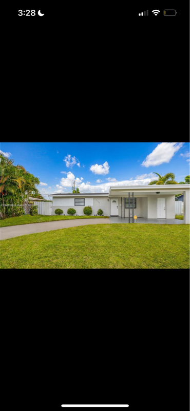 7760 Raleigh St in Hollywood, FL - Foto de edificio - Building Photo