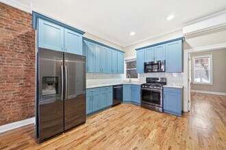 37 Astor Pl in Jersey City, NJ - Building Photo - Building Photo