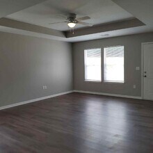 897 W Gay St in Warrensburg, MO - Building Photo - Building Photo