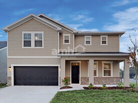 1001 Walden Pond Dr in Plant City, FL - Building Photo