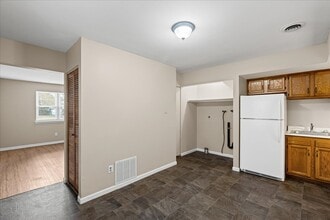 226 Lincoln Ave in Paulsboro, NJ - Building Photo - Building Photo
