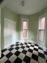 1402 Hepburn Ave, Unit 1 in Louisville, KY - Foto de edificio - Building Photo