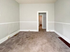 826 W Ashland Ave in Muncie, IN - Building Photo - Building Photo