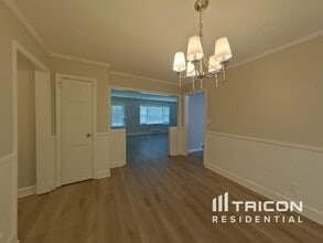 340 Lynhurst Dr SW in Atlanta, GA - Building Photo - Building Photo