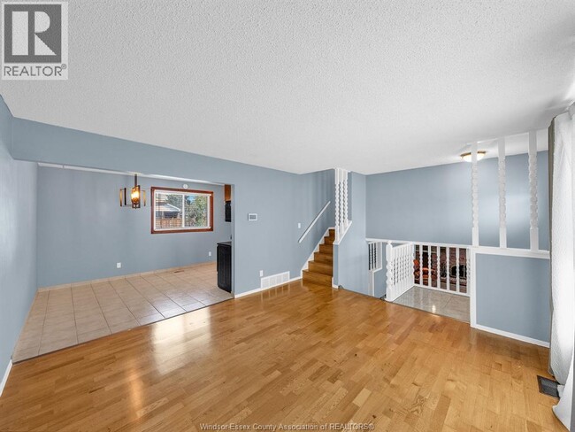 5770 Queen Elizabeth Dr in Windsor, ON - Building Photo - Building Photo