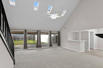 10211 Sagemill Dr in Houston, TX - Building Photo - Building Photo