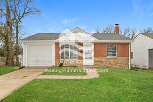 6949 Pasadena Blvd in St. Louis, MO - Building Photo