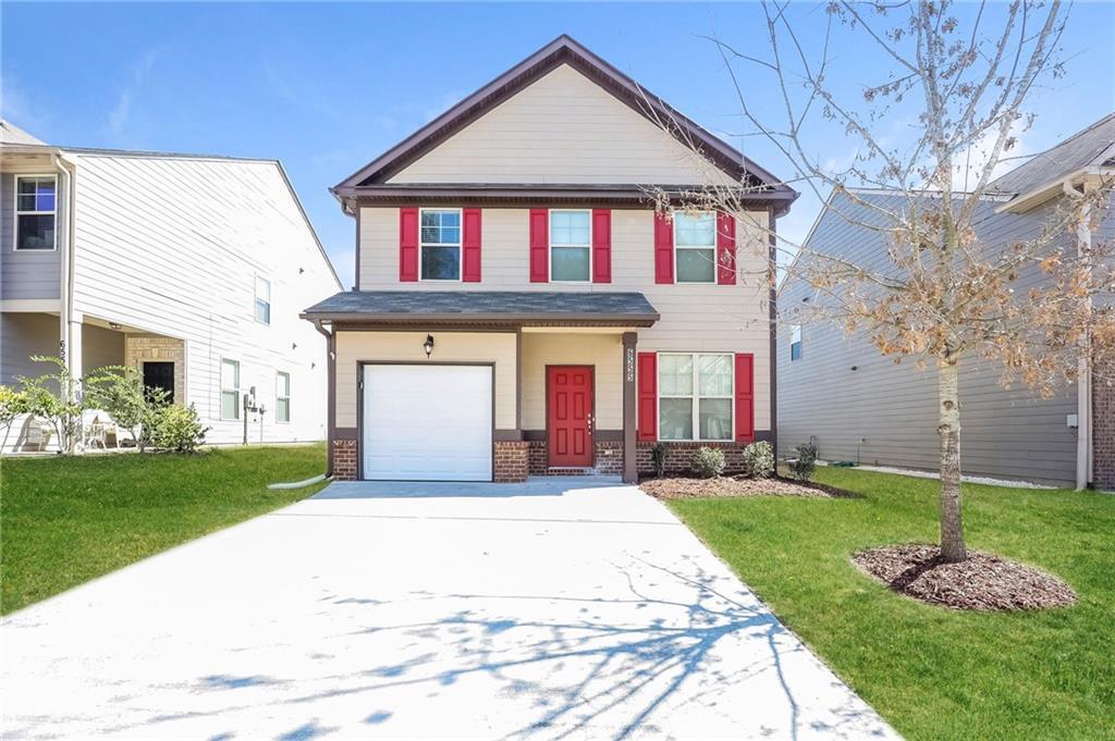 6555 Woodwell Dr in Union City, GA - Building Photo
