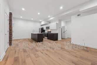 750 Cascade Pl SW in Atlanta, GA - Building Photo - Building Photo