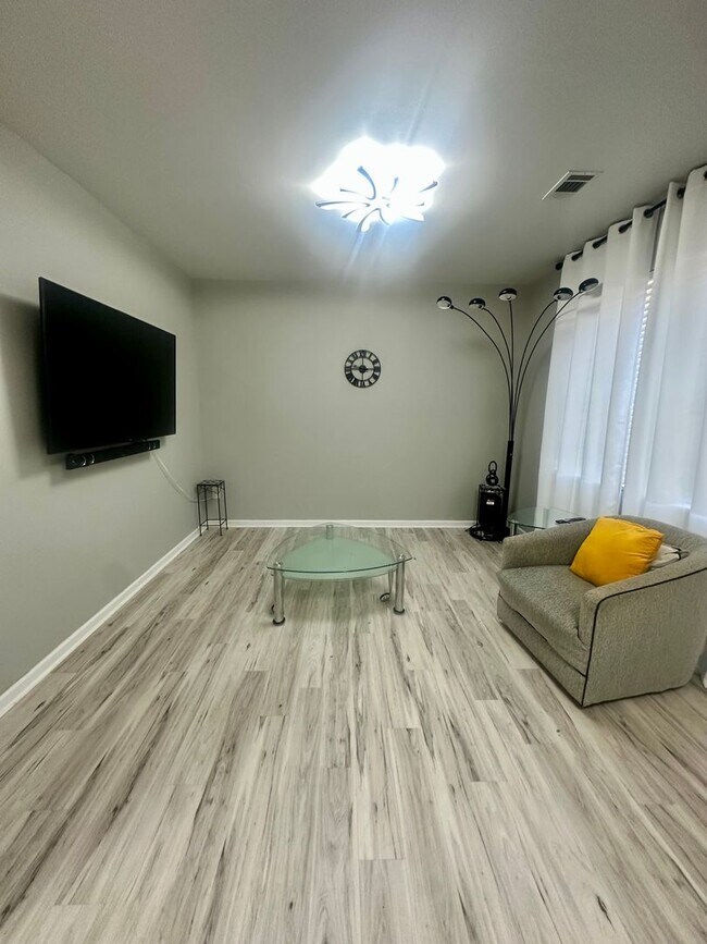 201 Flowing Meadows Dr in Kathleen, GA - Building Photo - Building Photo