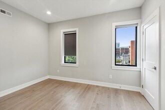 3828 Baring St in Philadelphia, PA - Foto de edificio - Building Photo