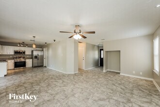 1331 Tiger Path in San Antonio, TX - Building Photo - Building Photo