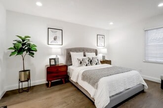 307 Tradewinds Dr in San Jose, CA - Building Photo - Building Photo
