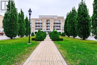 2506 Rutherford Rd in Vaughan, ON - Building Photo - Building Photo