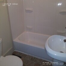 1205 W 32nd St in Indianapolis, IN - Building Photo - Building Photo