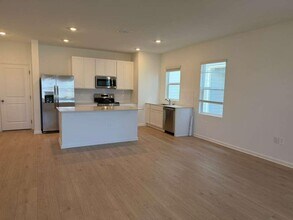 5195 Loyalty Dr in St. Cloud, FL - Building Photo - Building Photo