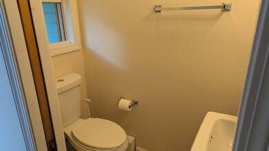 30 Marsten Ln, Unit 30 Marsten Lane in Enfield, NH - Building Photo - Building Photo
