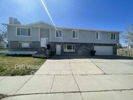 9140 Judd Ln in West Jordan, UT - Building Photo