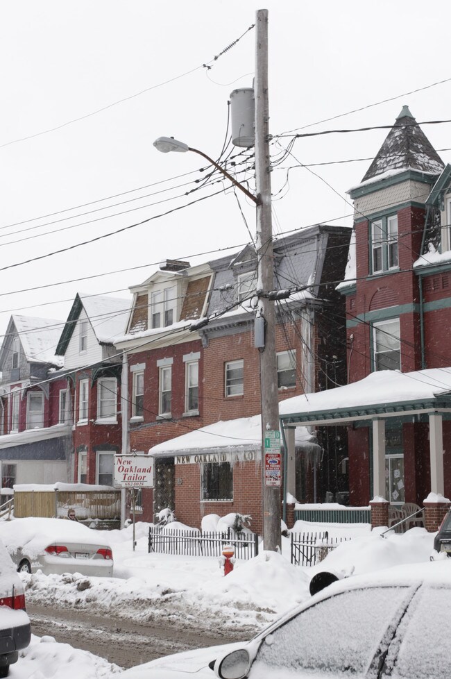 234 Meyran Ave in Pittsburgh, PA - Building Photo - Building Photo