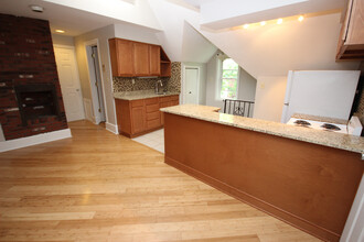 733 Maryland Ave, Unit 4 in Pittsburgh, PA - Building Photo - Building Photo