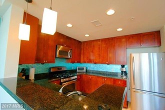 3650 S Glebe Rd, Unit 744 in Arlington, VA - Building Photo - Building Photo