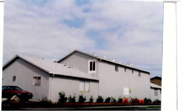 Chico Meadows in San Mateo, CA - Foto de edificio - Building Photo