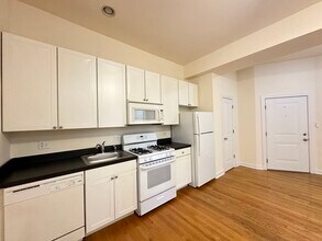 4715 N Sheridan Rd in Chicago, IL - Building Photo - Building Photo
