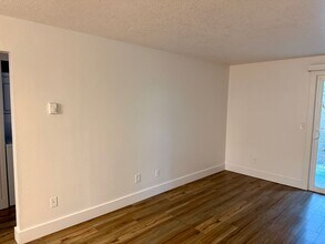12642 NW Barnes Rd in Portland, OR - Building Photo - Building Photo