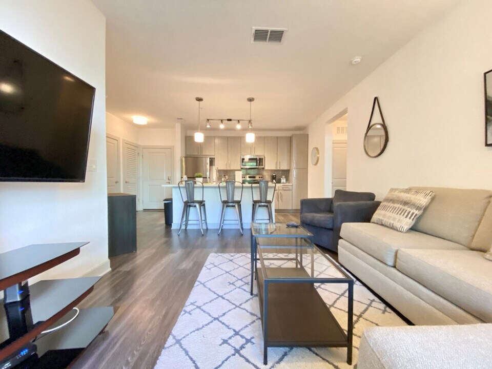 2615 N Grady Ave in Tampa, FL - Building Photo