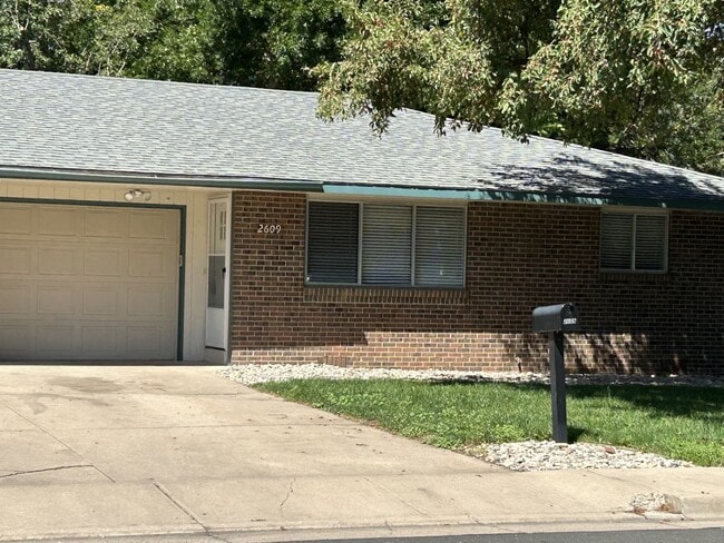 property at 2609 Stanford Rd