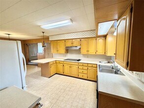 1090 Fm 1200 in Gainesville, TX - Building Photo - Building Photo