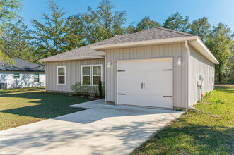 103 Buckeye St in Defuniak Springs, FL - Building Photo - Building Photo