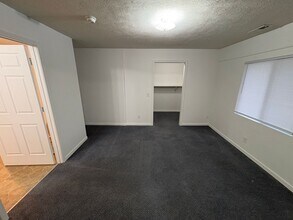 5433 W Hughes St in Lincoln, NE - Building Photo - Building Photo