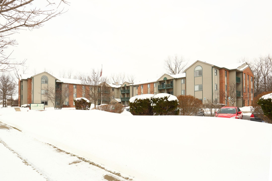 Abbott Parkside in East Lansing, MI - Building Photo