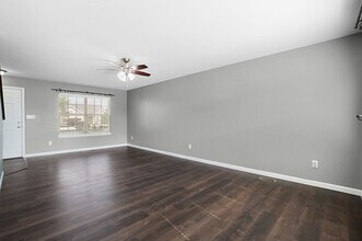 104 Peruque Estates Ln in Wentzville, MO - Building Photo - Building Photo