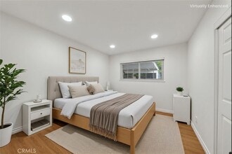 4201 Franklin Ave in Fullerton, CA - Foto de edificio - Building Photo