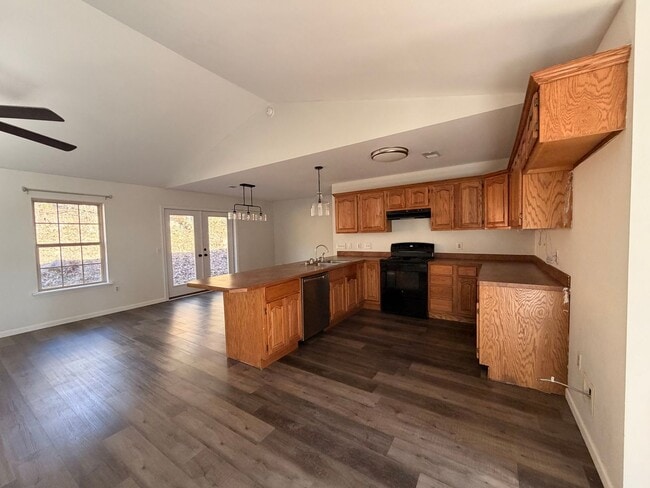 1089 Lake Ridge Dr in Russellville, AR - Building Photo - Building Photo