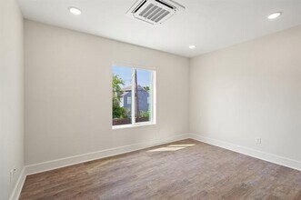 4625 Virginia Ave in Dallas, TX - Building Photo - Building Photo