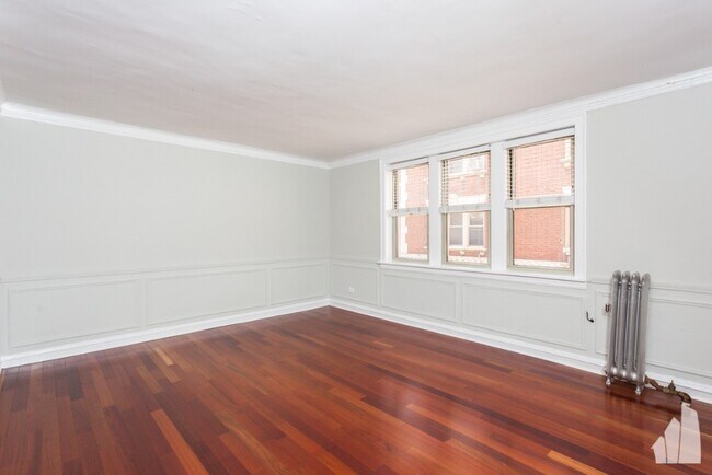 546 W Surf St, Unit # 0N1 in Chicago, IL - Building Photo - Building Photo